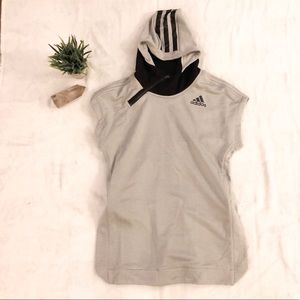 Adidas top